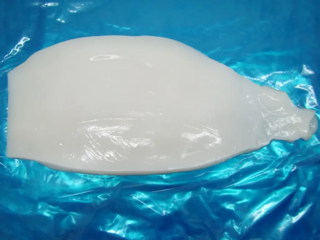 Frozen calamari from the sea to the consumer without any additives